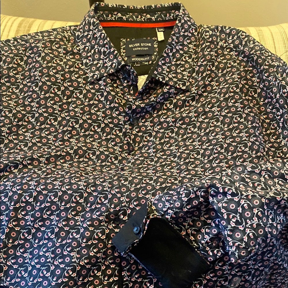 BNWOT Black Paisley Print Button-Down Shirt - Modern Fit . Gorgeous Dress Shirt